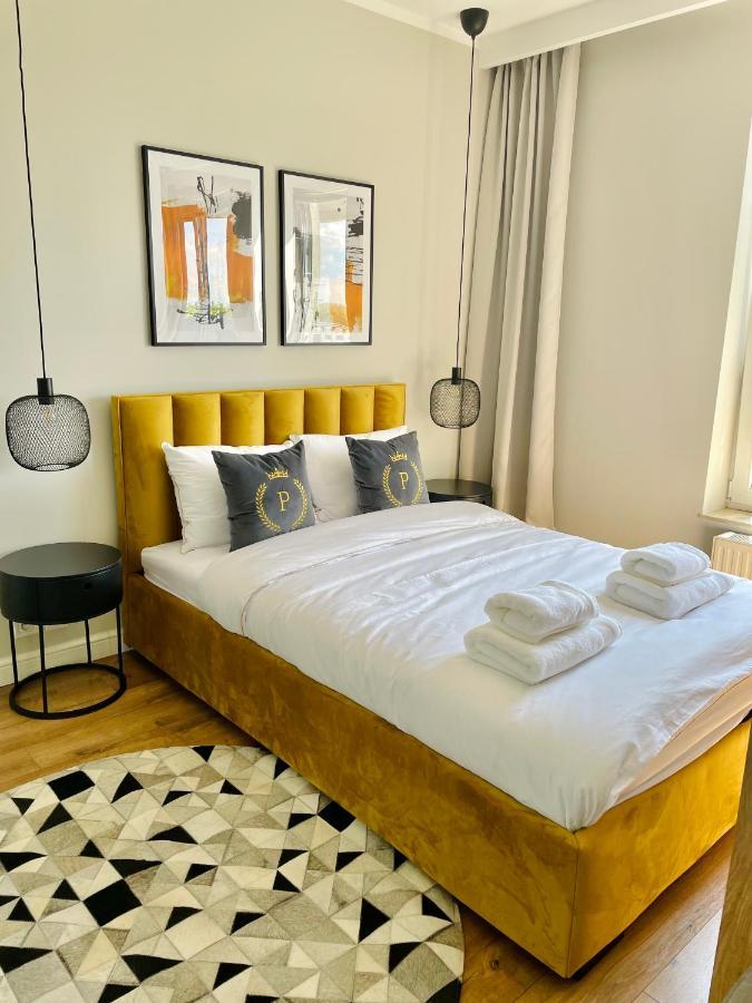 Warta Park - Basen Pool - Sauna - Ac Klimatyzacja - Cost Free Parking - Pelikan - 24h Check In Apartment *